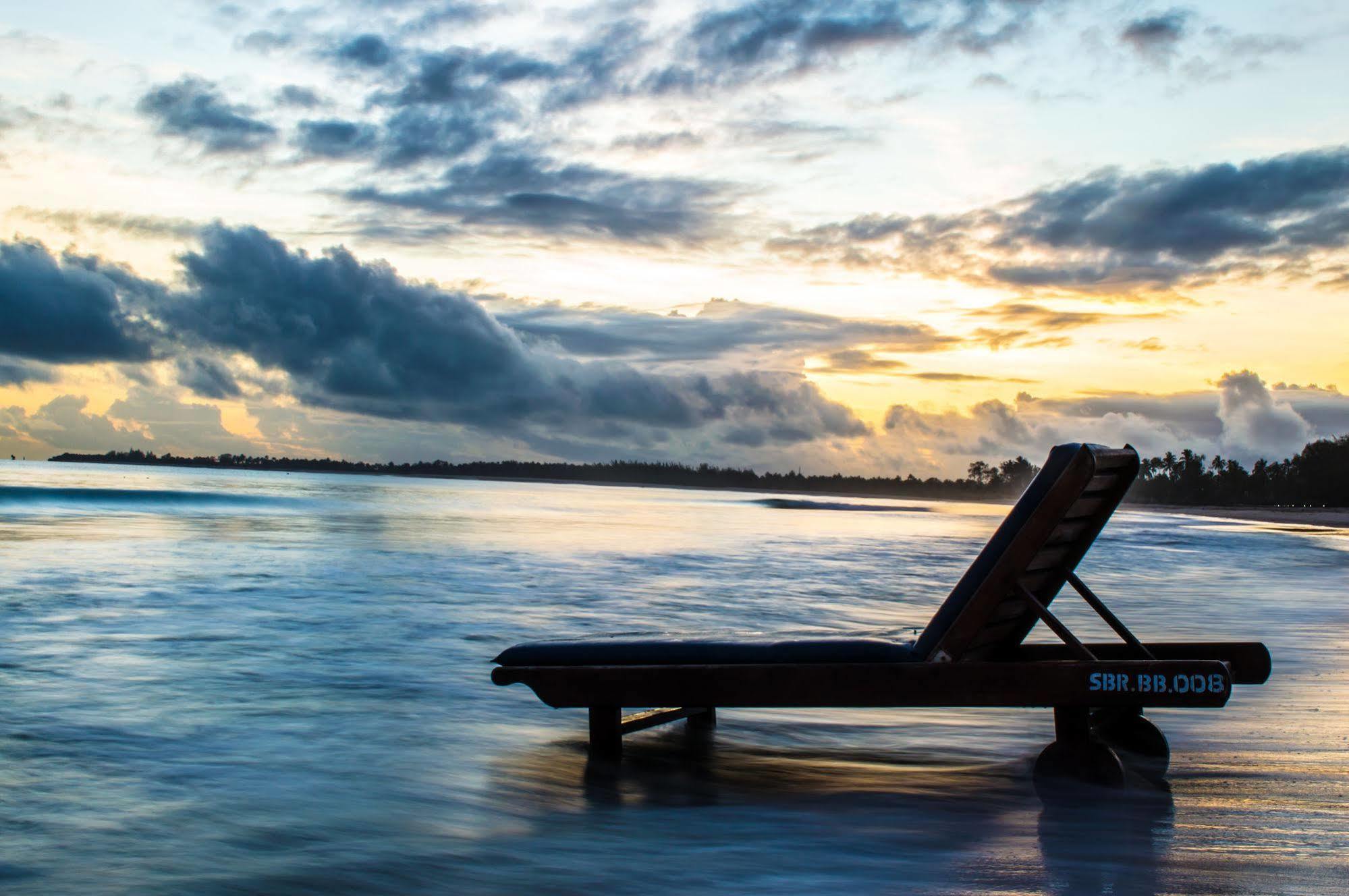 Sunrise Beach Resort Dar es Salaam Exterior photo