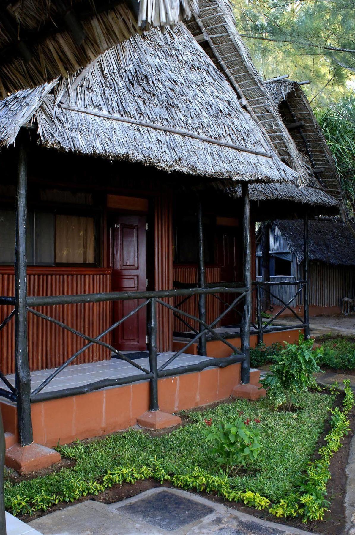 Sunrise Beach Resort Dar es Salaam Exterior photo